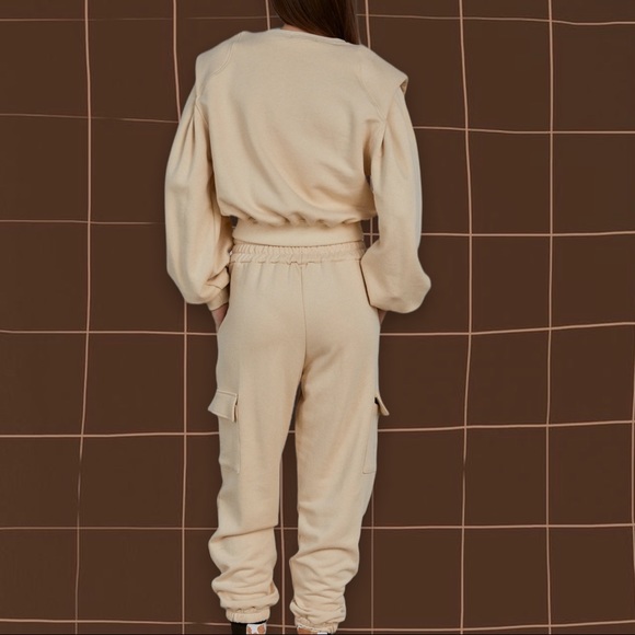 Pad Shoulder sweater + jogger set - Picture 3 of 4